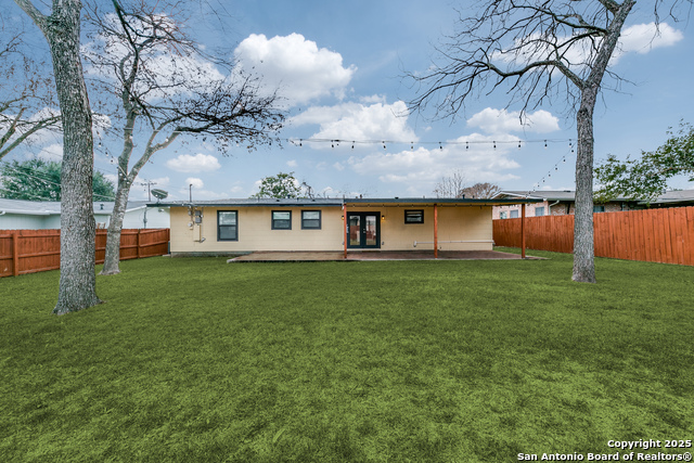 Image 12 of 12 For 379 Sprucewood