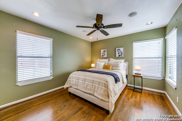 Image 9 of 12 For 379 Sprucewood