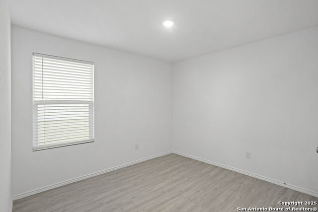 Image 11 of 16 For 7119 Satellite Way