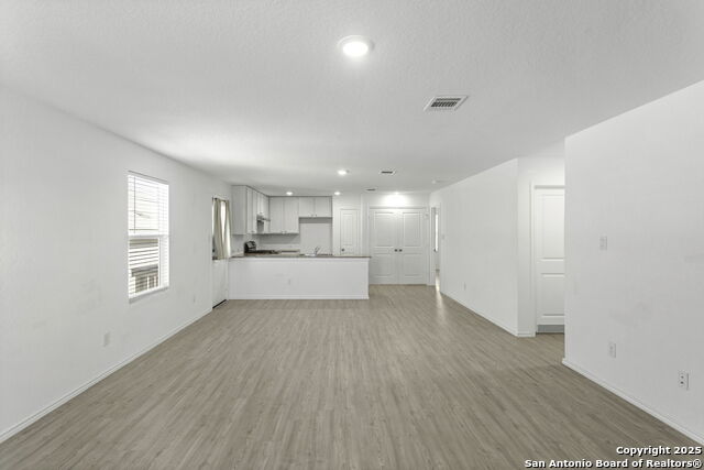 Image 3 of 16 For 7119 Satellite Way