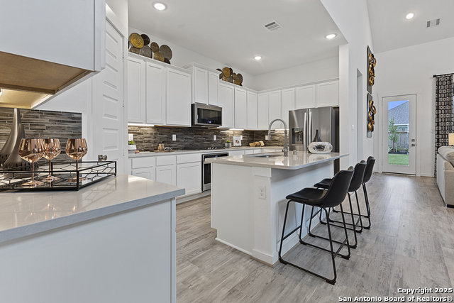 Listing photo id 1 for 11934 Vista Harbor
