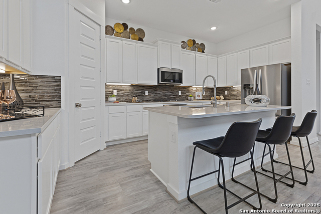 Listing photo id 3 for 11934 Vista Harbor
