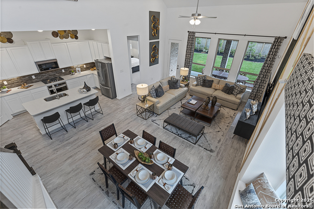 Listing photo id 7 for 11934 Vista Harbor