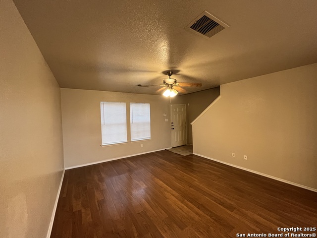 Image 4 of 31 For 6042 Kensinger