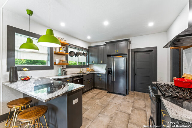 Details for 427 Hampshire, San Antonio, TX 78210