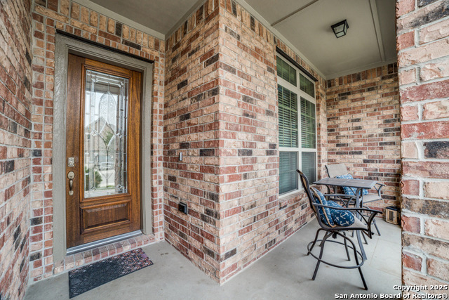 Listing photo id 2 for 2023 Wilby Lane