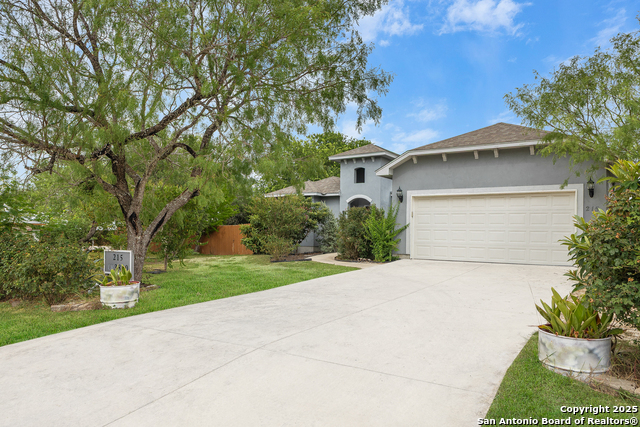 Details for 215 County Road 3820, San Antonio, TX 78253