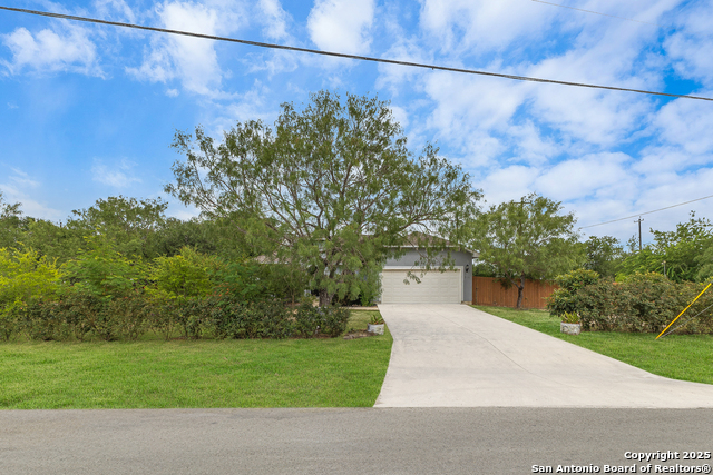 Image 3 of 33 For 215 County Road 3820