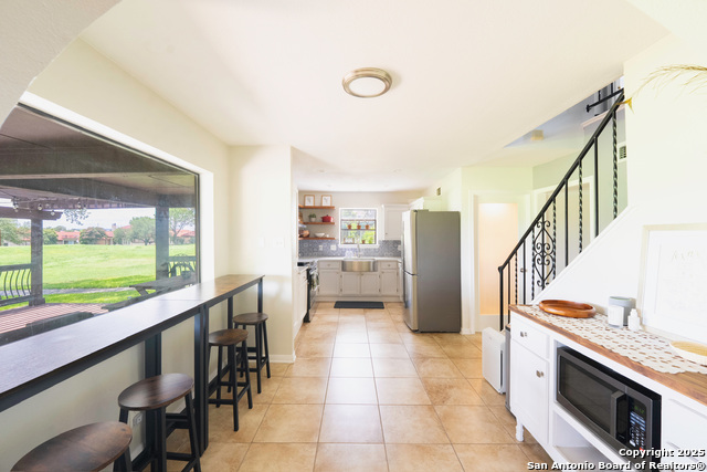 Image 12 of 53 For 6319 Bay Meadows