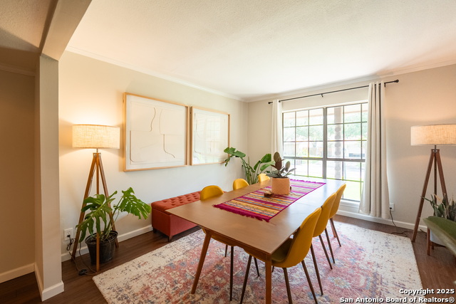 Image 8 of 53 For 6319 Bay Meadows