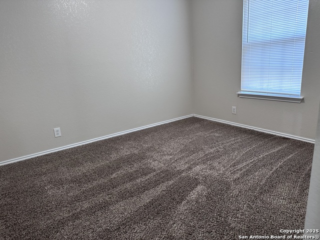 Image 11 of 24 For 139 Arrow Oaks