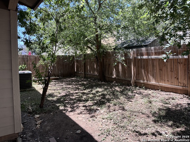 Image 22 of 24 For 139 Arrow Oaks
