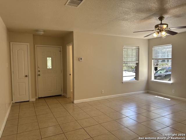 Image 4 of 24 For 139 Arrow Oaks