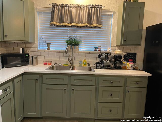 Image 15 of 19 For 101 Furlong Dr