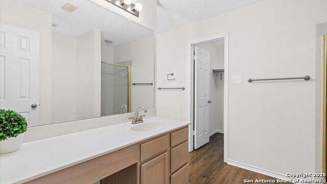Image 21 of 24 For 8523 Park Olympia