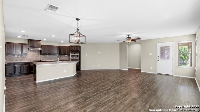 Image 4 of 19 For 2096 Brandywine