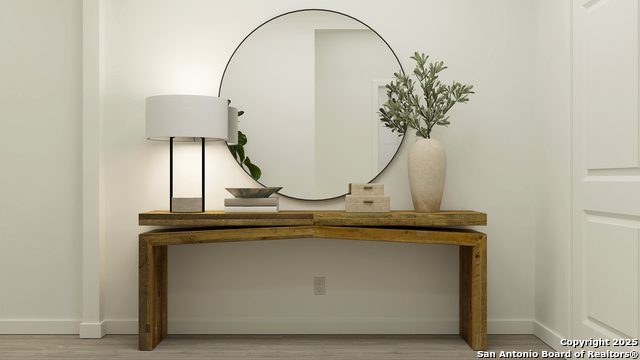 Listing photo id 8 for 9406 Spanish Oak