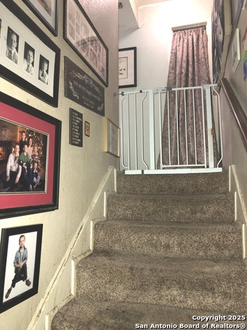 Image 8 of 22 For 4425 Allentown