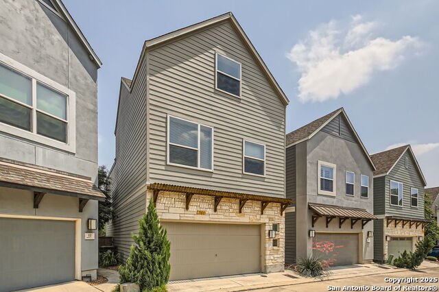 Details for 7914 Roanoke Run #13, San Antonio, TX 78240