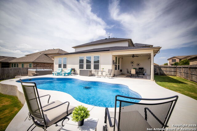 Details for 124 White Rock, Cibolo, TX 78108