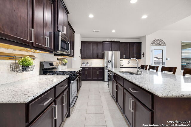 Image 19 of 57 For 124 White Rock