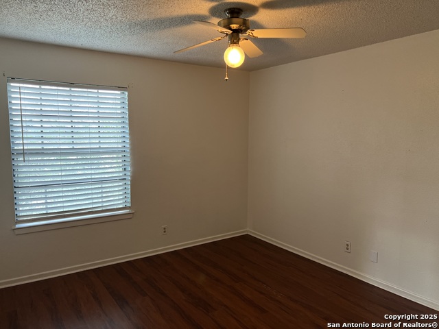 Image 12 of 28 For 13018 Heimer  1010