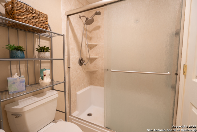 Image 10 of 13 For 2255 Thousand Oaks Dr  105