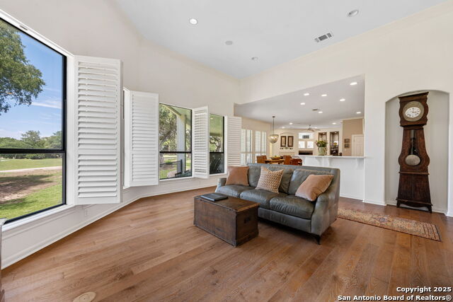 Image 15 of 36 For 29738 Fairway Vista Dr
