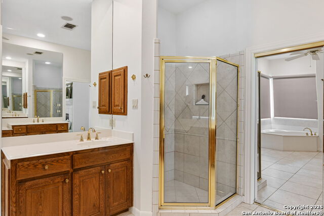 Image 23 of 36 For 29738 Fairway Vista Dr