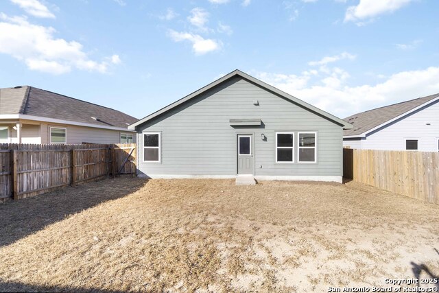 Listing photo id 22 for 8027 Chanting Bend