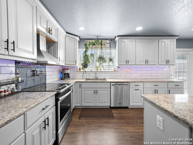 Image 15 of 39 For 525 Gatewood Briar