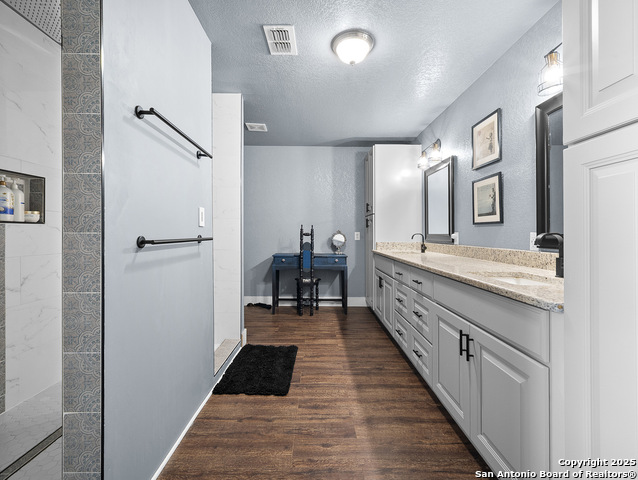 Image 20 of 39 For 525 Gatewood Briar