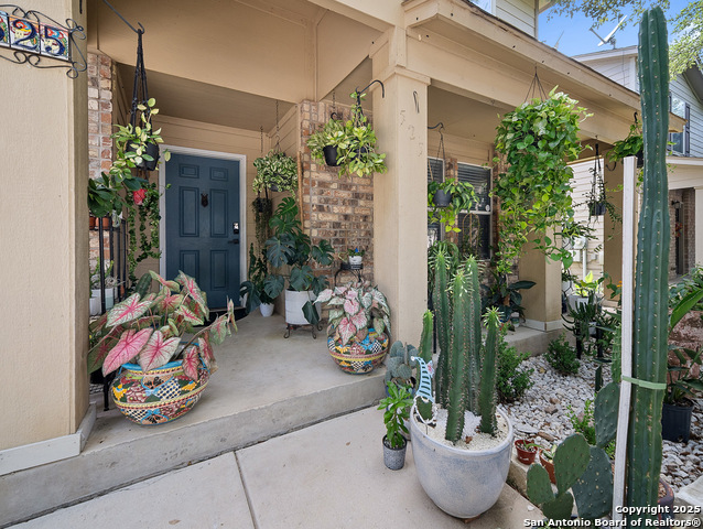 Image 4 of 39 For 525 Gatewood Briar