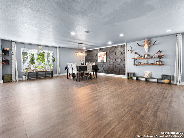 Image 7 of 39 For 525 Gatewood Briar