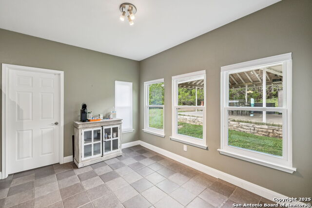 Image 16 of 48 For 30227 Saddleridge