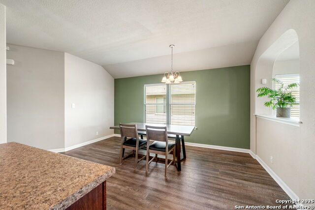 Image 19 of 33 For 8434 Blackstone