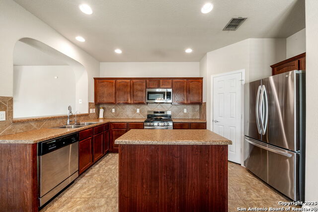 Image 22 of 33 For 8434 Blackstone