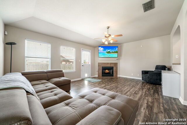 Image 26 of 33 For 8434 Blackstone