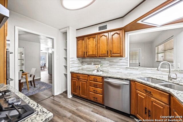 Image 14 of 35 For 706 Serenade Dr