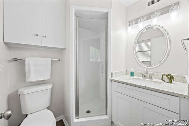 Image 21 of 35 For 706 Serenade Dr