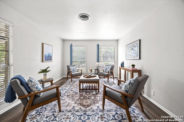 Image 6 of 35 For 706 Serenade Dr