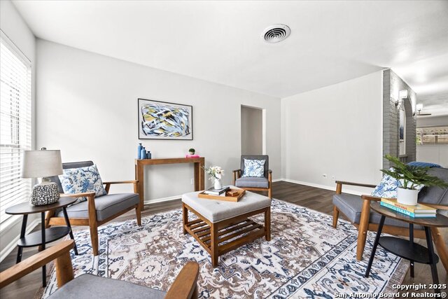 Image 7 of 35 For 706 Serenade Dr