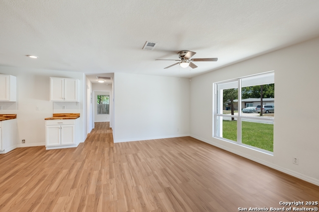 Image 10 of 33 For 6531 Buena Vista St