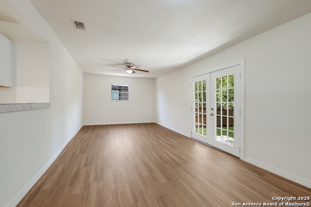 Image 16 of 33 For 6531 Buena Vista St