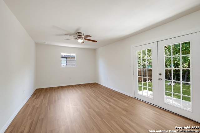 Image 17 of 33 For 6531 Buena Vista St