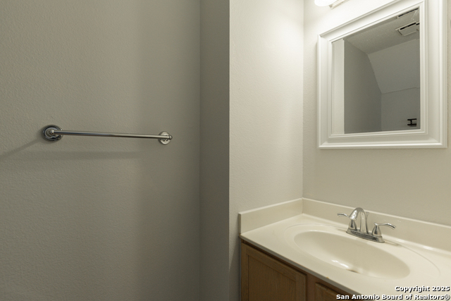 Image 16 of 37 For 2625 Westover View