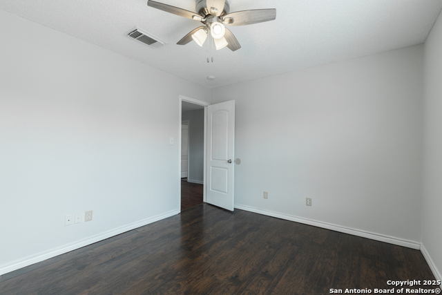 Image 29 of 37 For 2625 Westover View