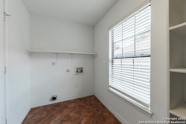 Image 34 of 37 For 2625 Westover View
