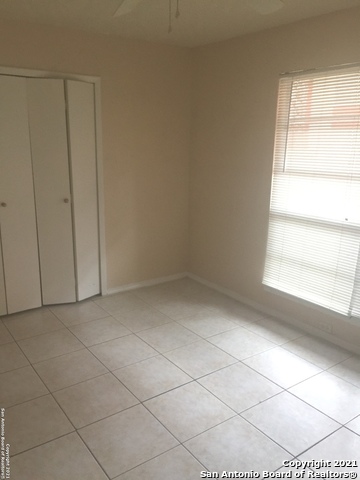 Listing photo id 18 for 3243 Nacogdoches  1005