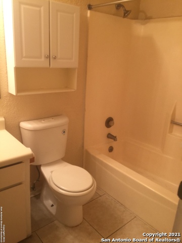 Listing photo id 21 for 3243 Nacogdoches  1005
